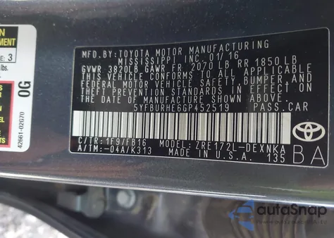 2016 Toyota Corolla Le z USA, uszkodzony, nr VIN 5YFBURHE6GP452519